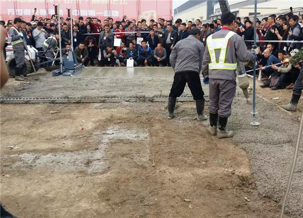 混凝土摊铺地坪 (25)