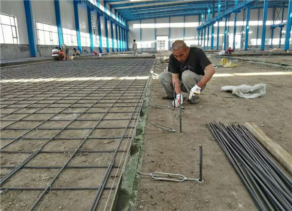 混凝土摊铺地坪 (60)