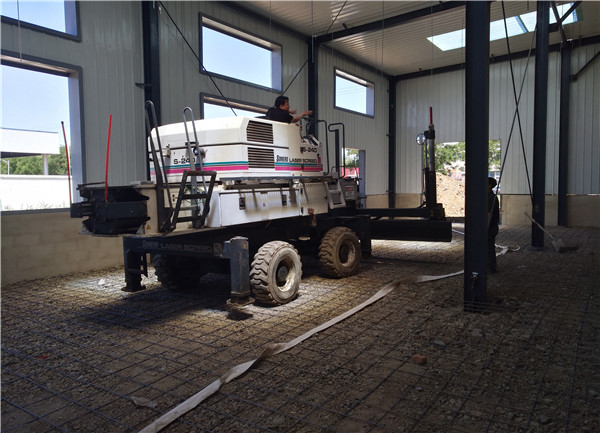 混凝土摊铺地坪 (4)