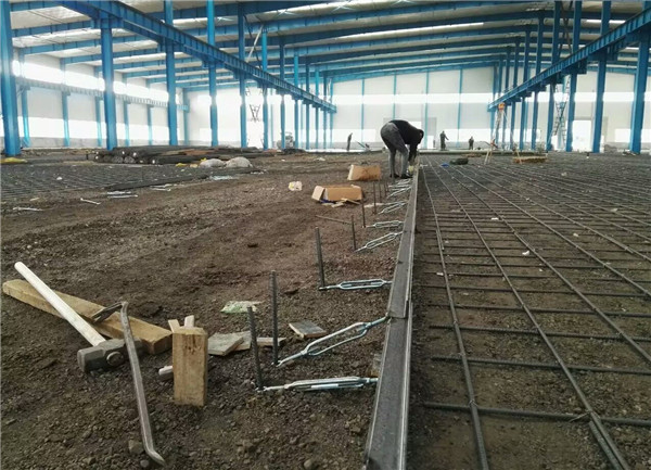 混凝土摊铺地坪 (59)