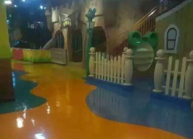 商场环氧自流平 (3)