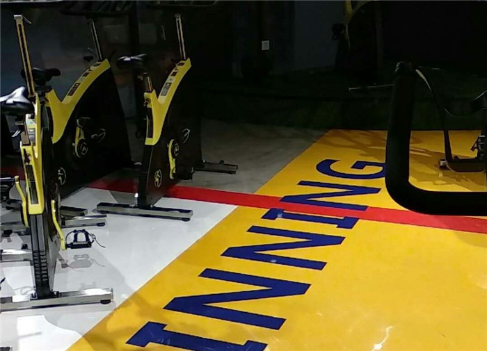 四维游泳馆地坪