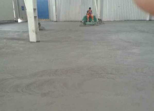 金刚砂地坪施工 (2)