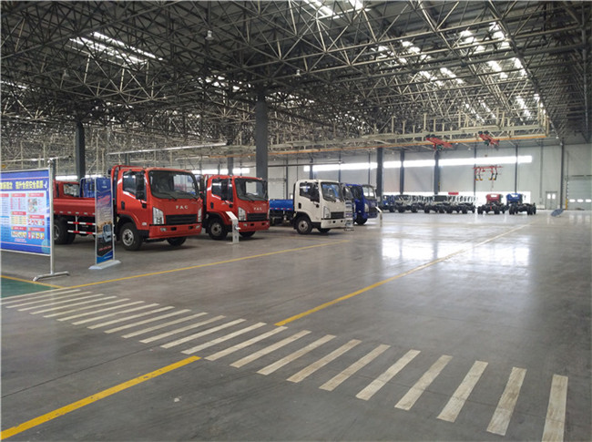 一汽凌源汽车制造厂固化地坪 (2)