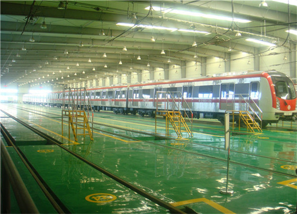 沈阳地铁机库环氧自流平