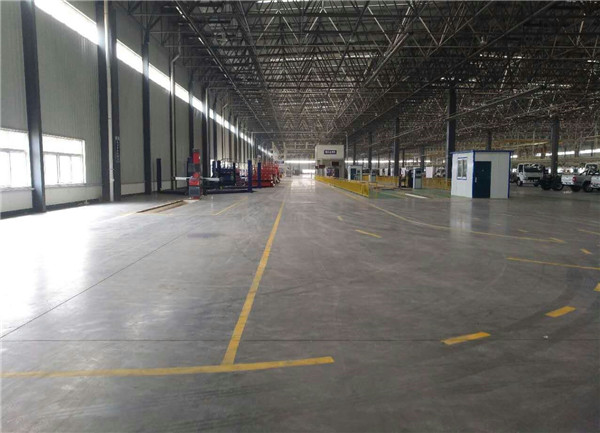 固化剂地坪（凌源汽车厂） (2)